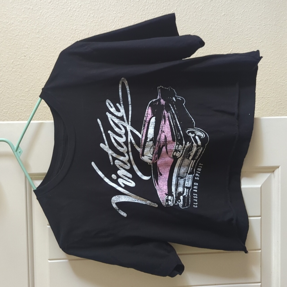Black Cropped Vintage Graphic Tee